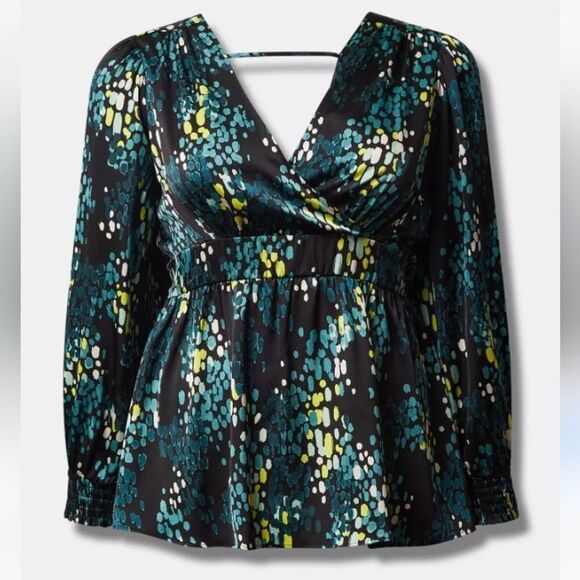 Torrid Satin Surplice Tie Cut Out Back Blouse Long Sleeve Size 2X Black Green - Picture 2 of 16